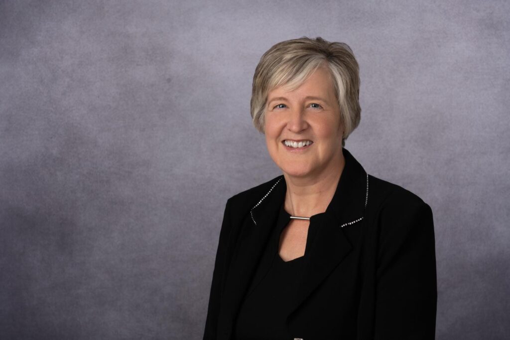 Maria Tucker Independent Civil Celebrant Grief & Trauma Counsellor Inspirational Speaker Funerals